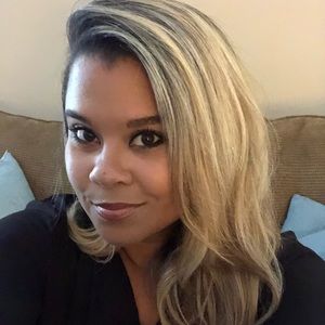 Meet your Posher, Julie